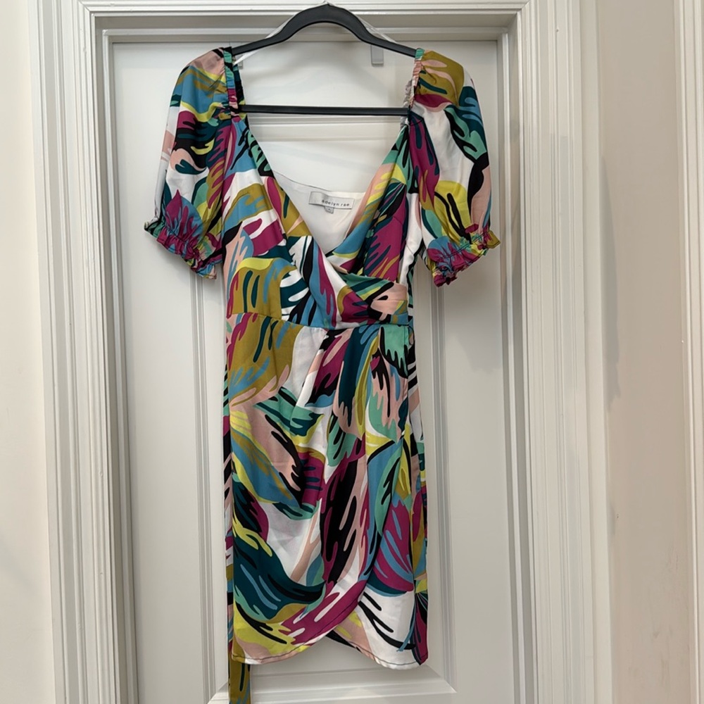 *NWOT* Adelyn Rae tropical print faux-wrap dress - size Small